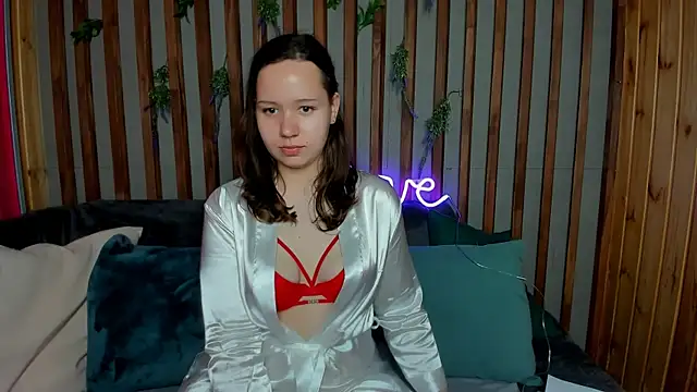 Snapshot of Laura_Ellinss chatting on September 22, 2025, 7:54 am Laura Ellinss online show from September 22, 2025, 7:54 am