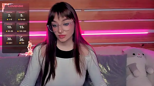 Emily Tylerr online show from October 2, 2025, 7:59 am