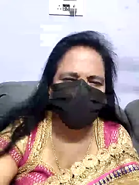 mallu-lover online show from September 27, 2025, 12:10 pm