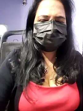 mallu-lover online show from October 17, 2025, 2:15 am