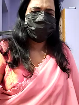 mallu-lover online show from October 28, 2025, 1:14 pm