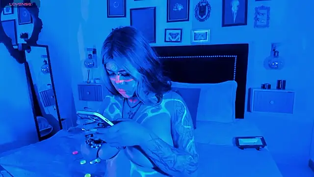 pinkk deemon online show from February 28, 2026, 3:24 pm