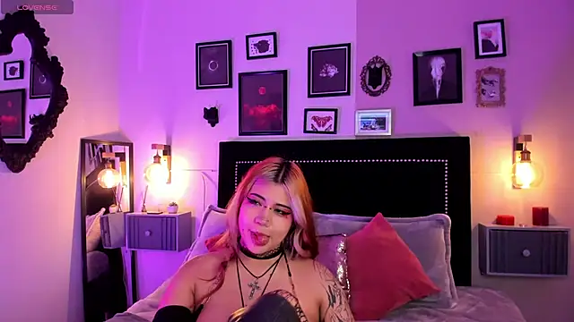 pinkk deemon online show from March 5, 2026, 12:56 pm