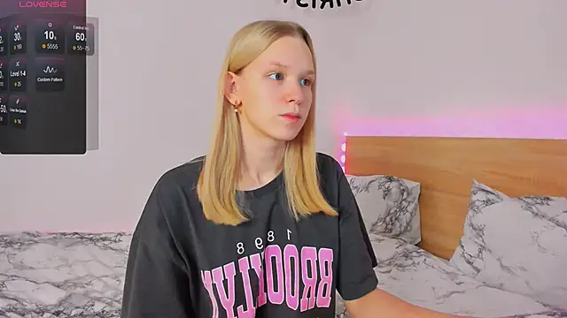  Gentle Angel Melissa  online show from December 3, 2025, 9:02 pm