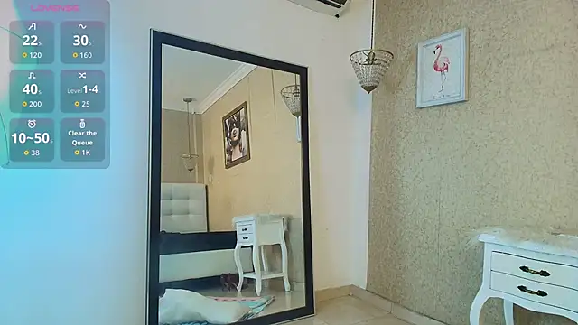 Miladiosa online show from November 5, 2025, 12:05 pm