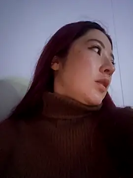 lunnaa  online show from January 17, 2026, 3:55 am