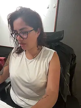 Snapshot of Camila_Garcia_ chatting on September 27, 2025, 2:00 pm Camila Garcia  online show from September 27, 2025, 2:00 pm