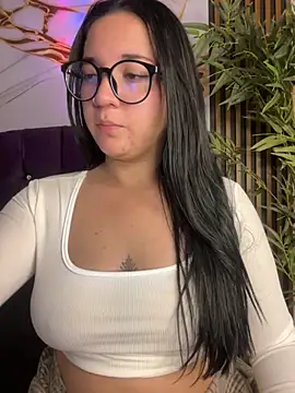 sara roy04  online show from October 1, 2025, 4:07 am