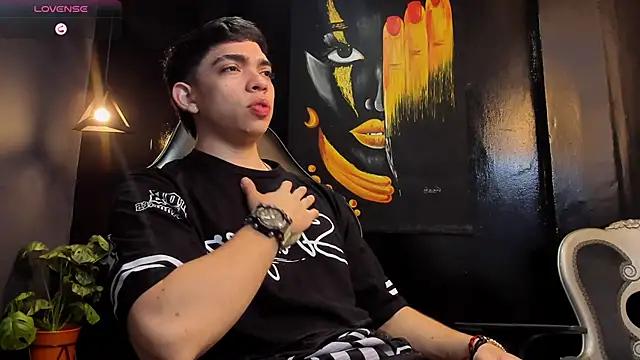 Eryonbradley online show from October 29, 2025, 11:23 am