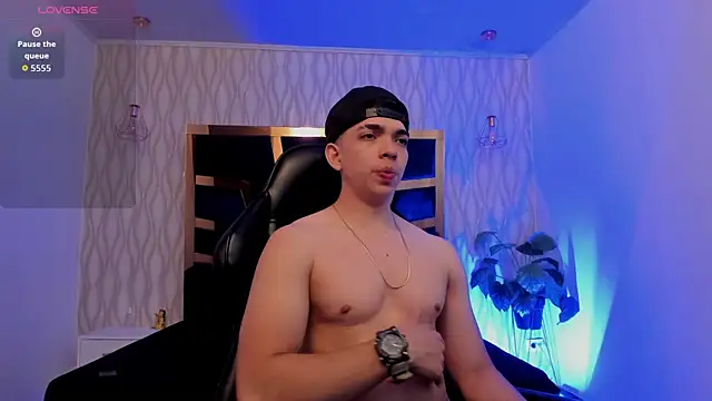 Eryonbradley online show from March 31, 2026, 11:27 pm