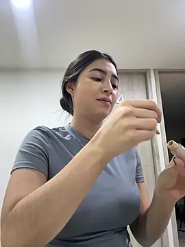 EmelyParker online show from April 10, 2026, 11:09 pm