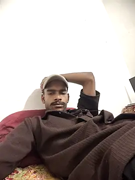 yashuuuu021 online show from April 3, 2026, 6:50 pm