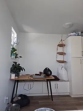 myasecrets online show from September 25, 2025, 3:27 pm