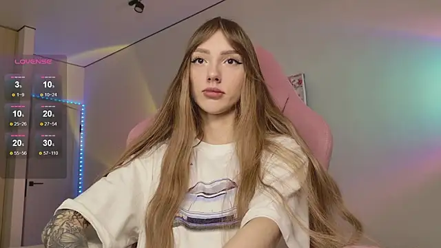 Lunainnk online show from October 1, 2025, 1:11 am