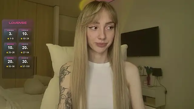 Lunainnk online show from April 13, 2026, 12:27 am