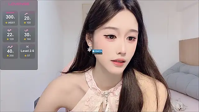 Snapshot of R_R6 chatting on September 29, 2025, 2:55 pm R R6 online show from September 29, 2025, 2:55 pm