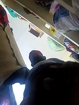 Tamilpayan09876 online show from December 21, 2025, 9:44 pm