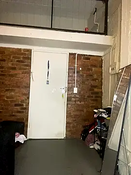 Snapshot of PrettySexy21 chatting on December 3, 2025, 2:04 pm PrettySexy21 online show from December 3, 2025, 2:04 pm