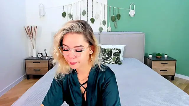 PrincessSlay online show from September 16, 2025, 5:19 am