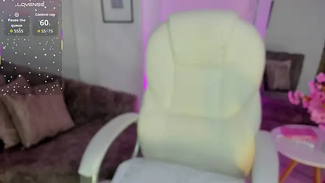 Melina Rouge online show from November 21, 2025, 6:39 pm