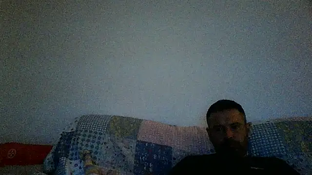 Snapshot of Feistysausage chatting on October 29, 2025, 9:27 pm Feistysausage online show from October 29, 2025, 9:27 pm