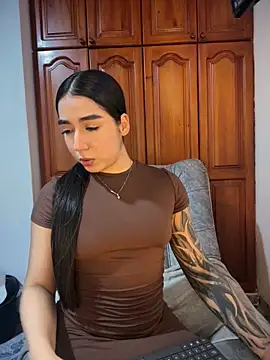 KaditaNavarro online show from June 9, 2026, 12:11 am