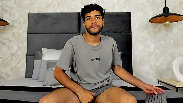 RaphaelDufort online show from September 29, 2025, 11:53 pm