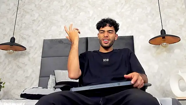 RaphaelDufort online show from October 15, 2025, 11:49 pm