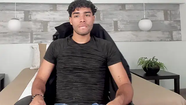 RaphaelDufort online show from January 8, 2026, 8:00 pm