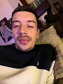 Snapshot of gb7572 chatting on September 13, 2025, 9:14 pm gb7572 online show from September 13, 2025, 9:14 pm