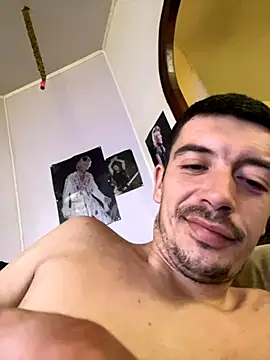 Snapshot of gb7572 chatting on September 14, 2025, 2:27 pm gb7572 online show from September 14, 2025, 2:27 pm