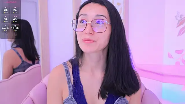 Snapshot of Ginevra_esposito chatting on September 15, 2025, 12:38 pm Ginevra esposito online show from September 15, 2025, 12:38 pm