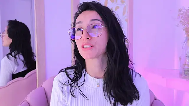 Snapshot of Ginevra_esposito chatting on October 8, 2025, 2:58 pm Ginevra esposito online show from October 8, 2025, 2:58 pm