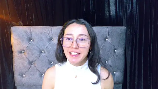 Snapshot of Ginevra_esposito chatting on October 23, 2025, 12:26 pm Ginevra esposito online show from October 23, 2025, 12:26 pm