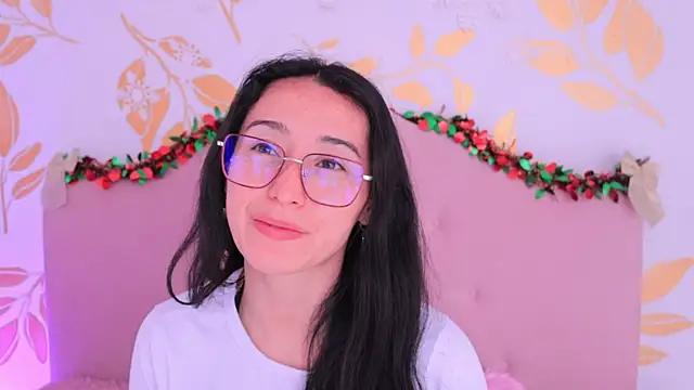 Snapshot of Ginevra_esposito chatting on January 6, 2026, 12:53 pm Ginevra esposito online show from January 6, 2026, 12:53 pm