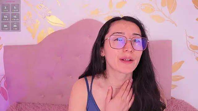 Snapshot of Ginevra_esposito chatting on January 13, 2026, 12:43 pm Ginevra esposito online show from January 13, 2026, 12:43 pm