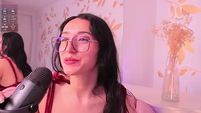 Snapshot of Ginevra_esposito chatting on February 27, 2026, 1:11 pm Ginevra esposito online show from February 27, 2026, 1:11 pm