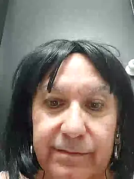 Emily de Carla online show from June 5, 2026, 6:31 am