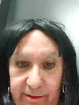 Emily de Carla online show from June 5, 2026, 6:52 am
