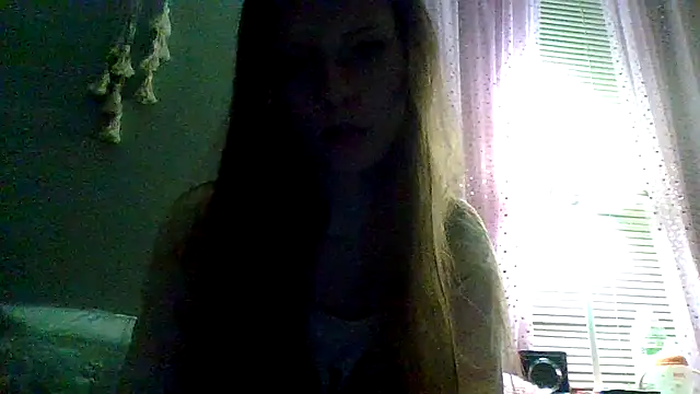 sarah2007 online show from December 16, 2025, 12:59 am