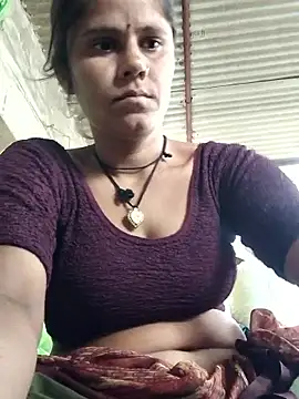 Snapshot of Hot-ilaiy chatting on October 25, 2025, 7:49 am Hot-ilaiy online show from October 25, 2025, 7:49 am