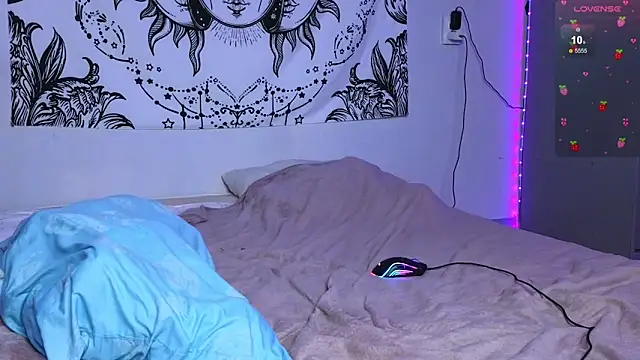 batarol0 online show from October 27, 2025, 9:30 pm