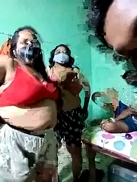 LoveOnStream online show from November 1, 2025, 2:08 pm