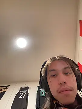 heytherepeoples717 online show from March 15, 2026, 6:41 am