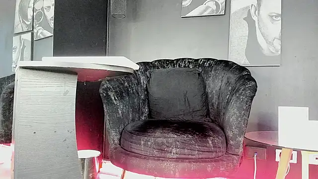 jett savage online show from November 15, 2025, 2:57 pm