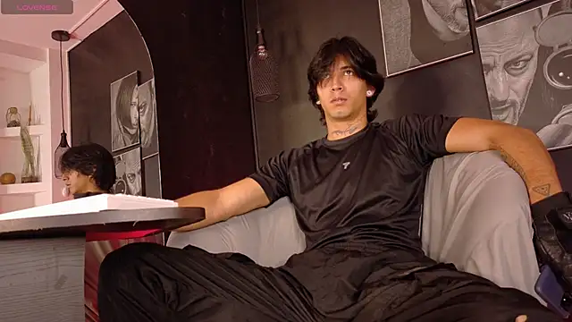 jett savage online show from December 1, 2025, 1:16 pm