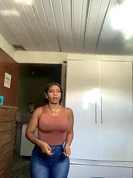 Snapshot of Crisschiavo chatting on November 25, 2025, 1:11 pm Crisschiavo online show from November 25, 2025, 1:11 pm