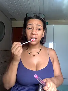 Snapshot of Crisschiavo chatting on December 1, 2025, 12:32 pm Crisschiavo online show from December 1, 2025, 12:32 pm