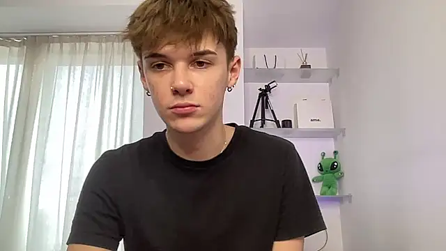 Milk Guy online show from October 10, 2025, 11:42 am