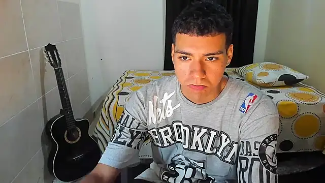 TeamPorn 19 online show from September 10, 2025, 6:02 am